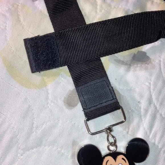 Mickey Mouse Pin Trading Lanyard - Picture 6 of 7